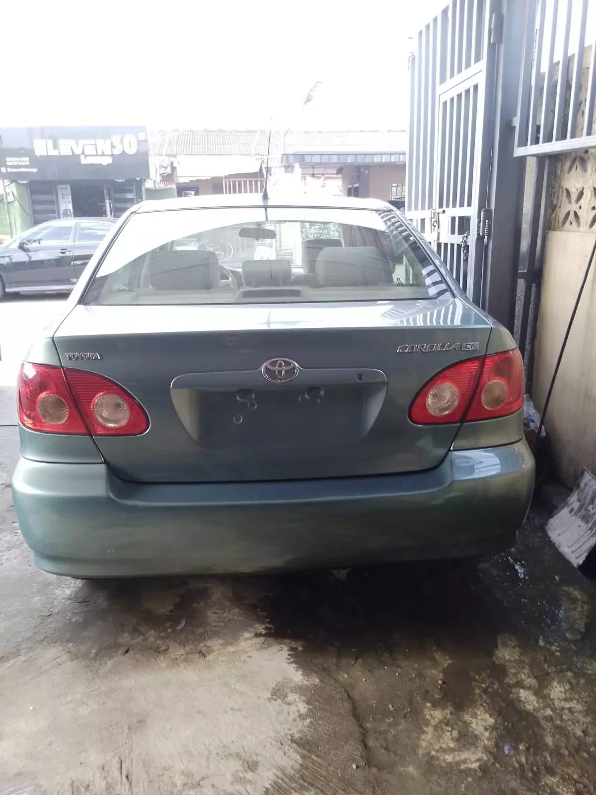 Toyota Corolla   - 2005