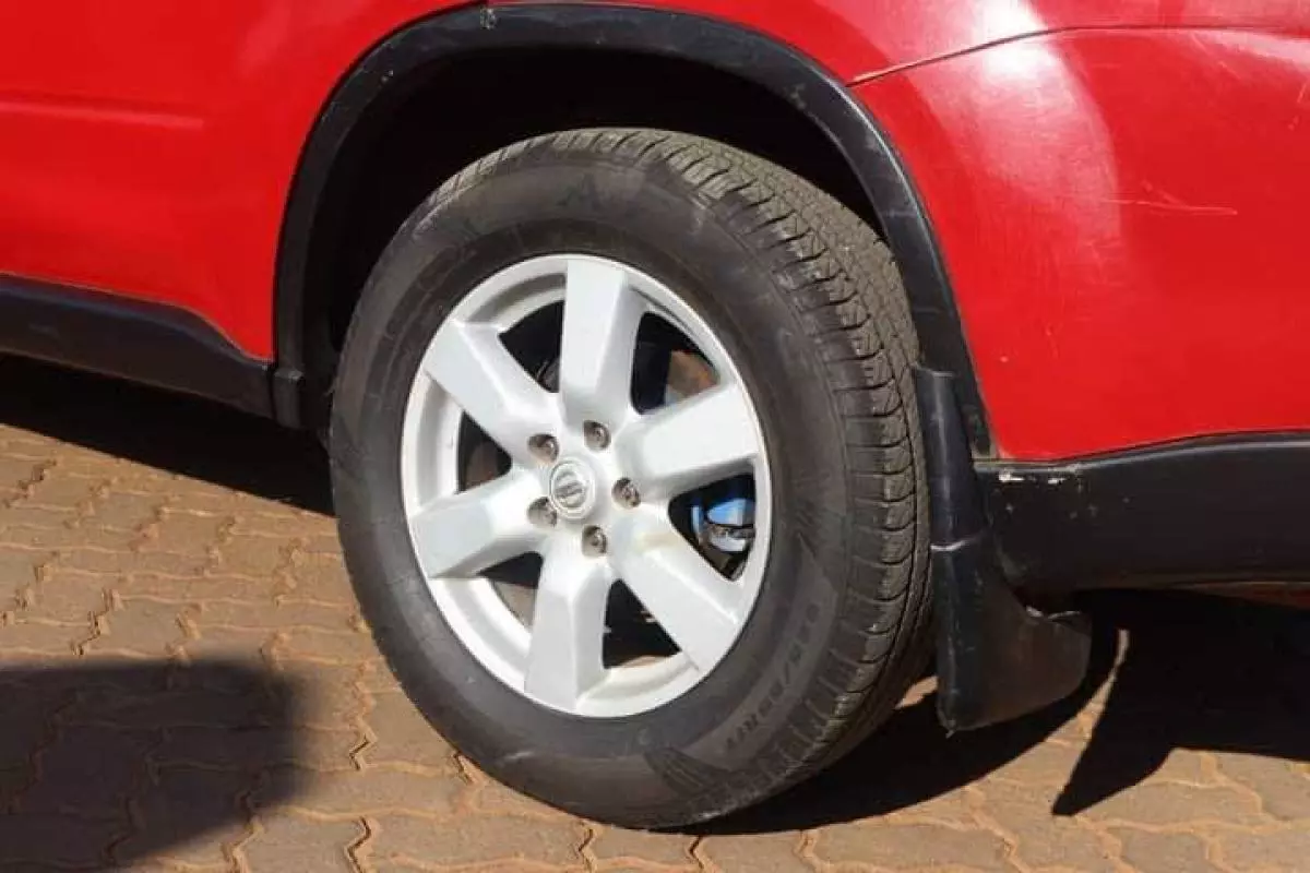 Nissan X-Trail   - 2008