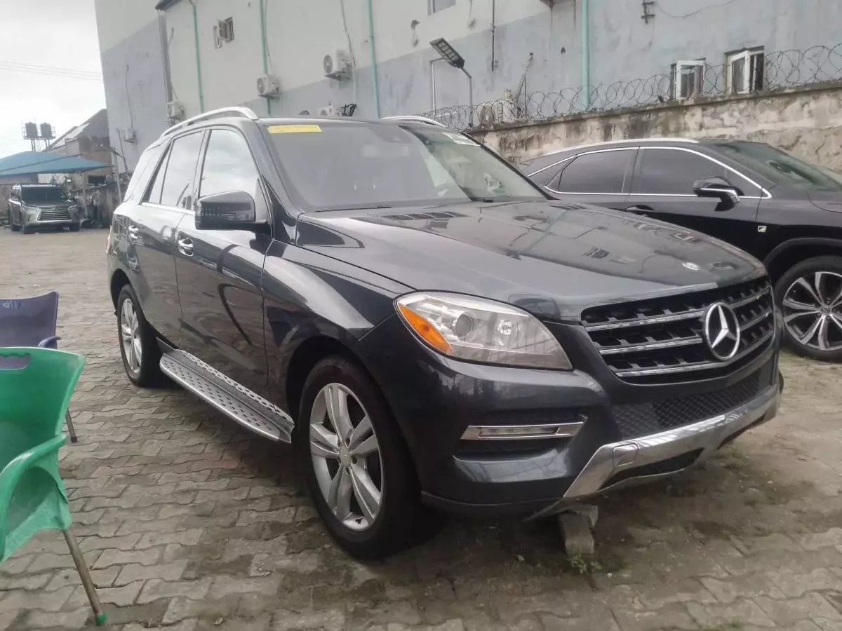 Mercedes-Benz ML 350   - 2012