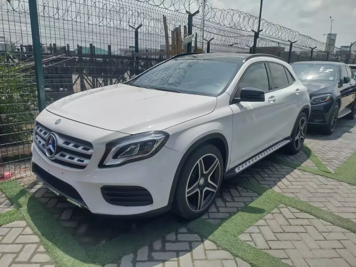 Mercedes-Benz GLA 250 - 2017