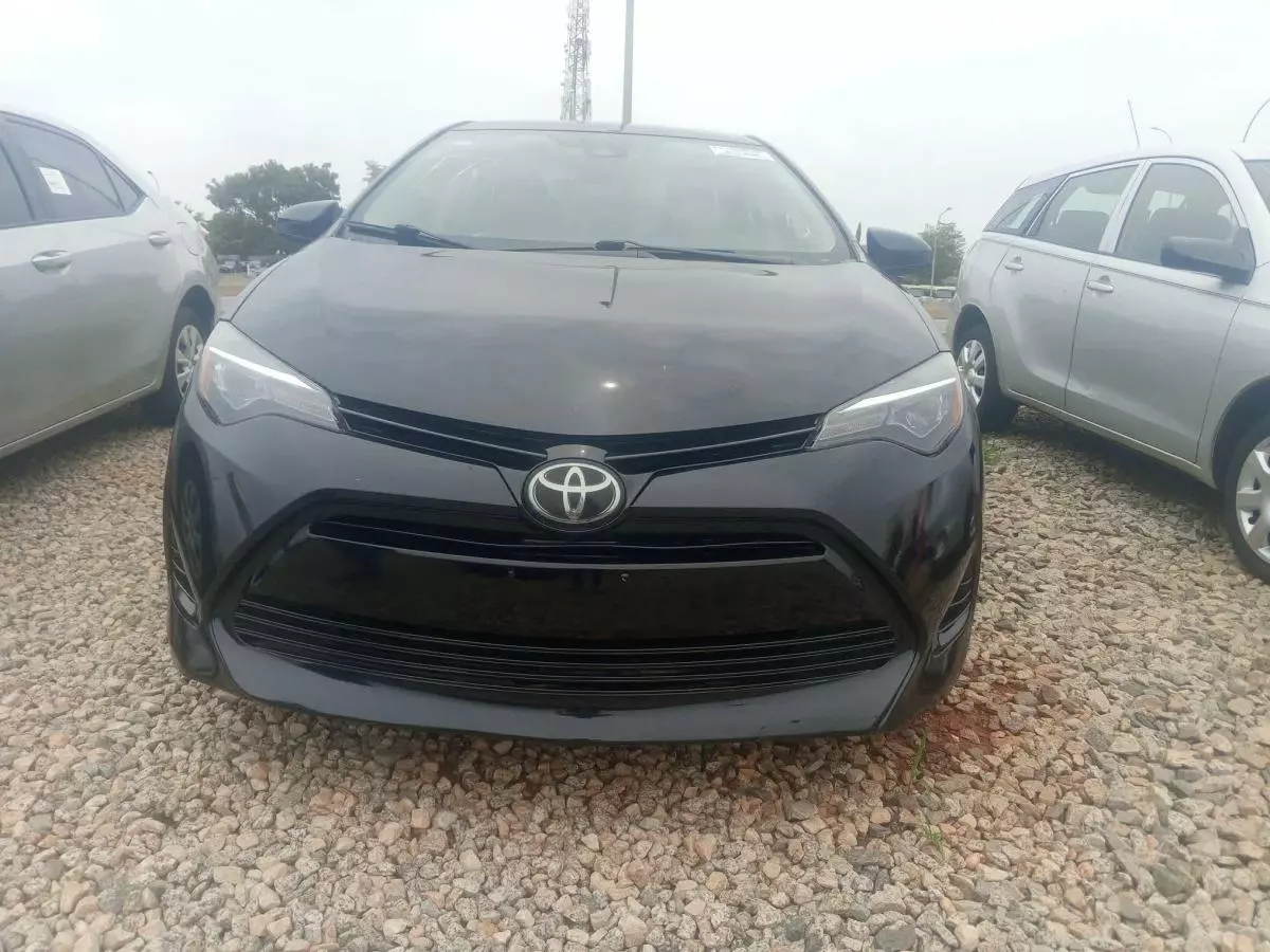 Toyota Corolla   - 2016