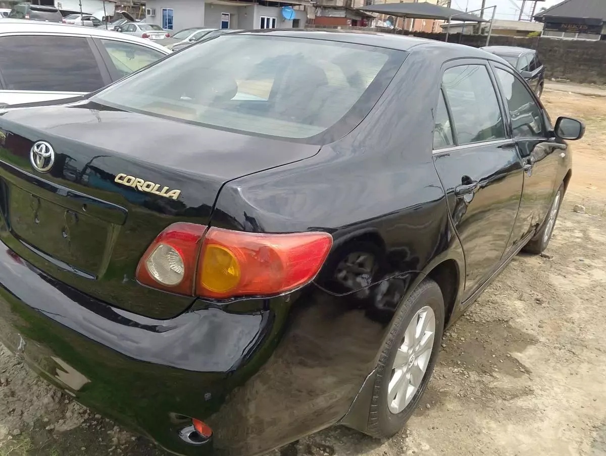 Toyota Corolla   - 2008