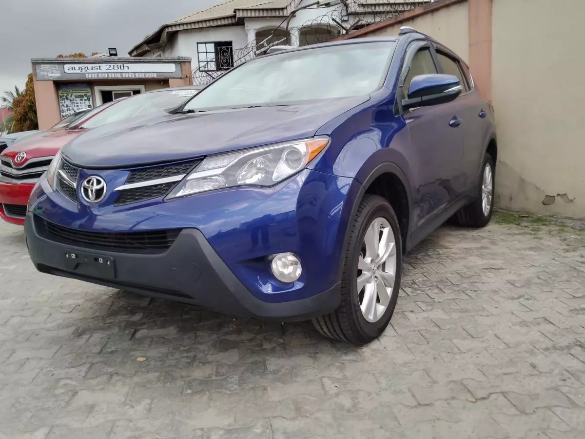 Toyota RAV 4   - 2014