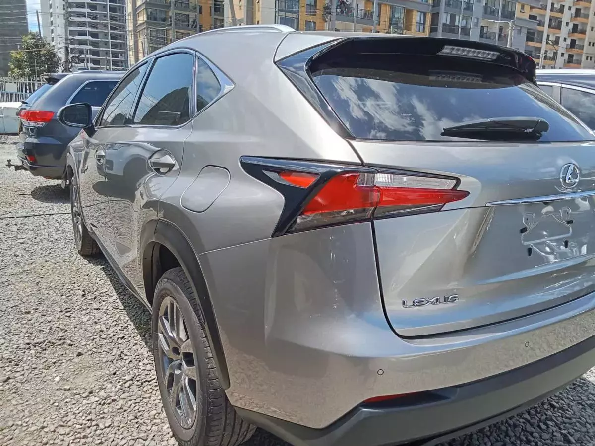 Lexus NX 200T   - 2017