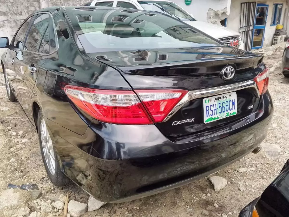 Toyota Camry   - 2015