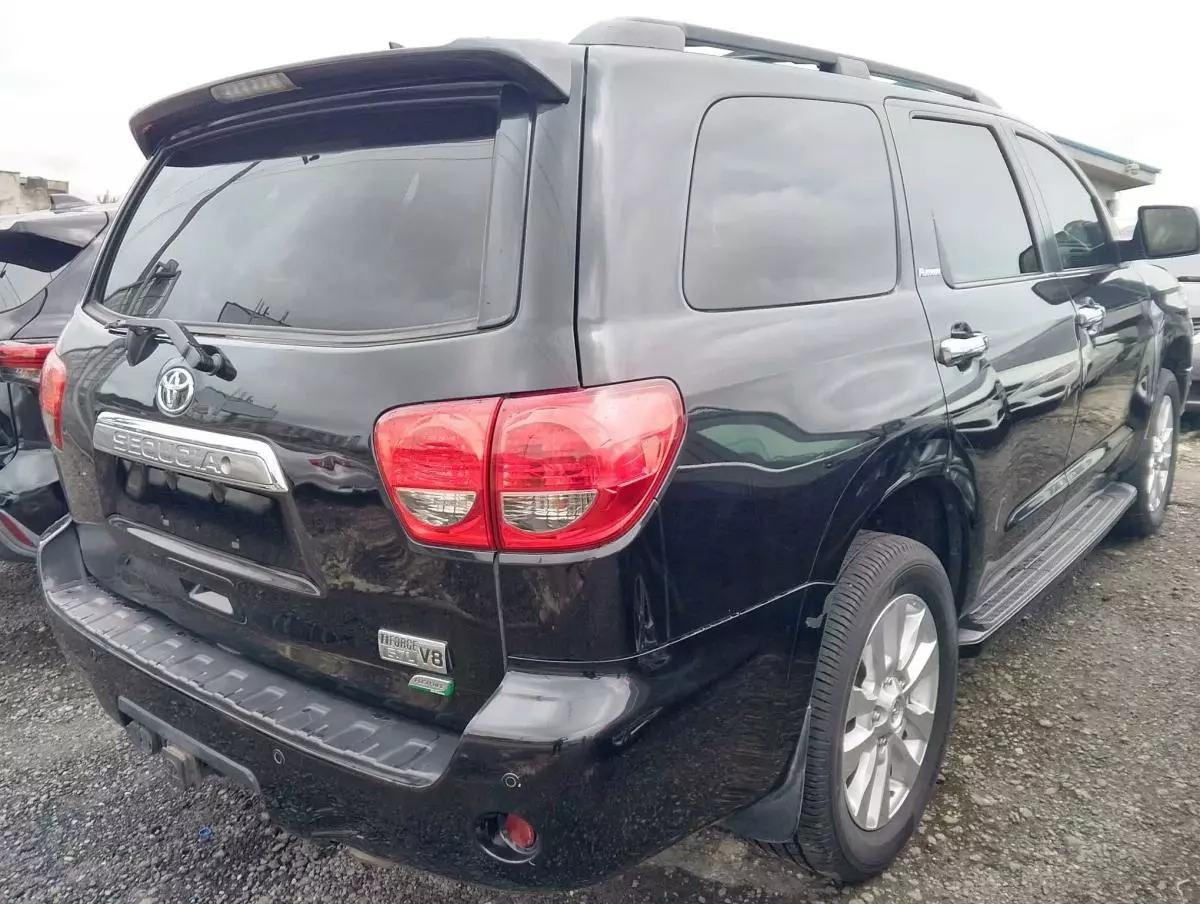 Toyota Sequoia   - 2013