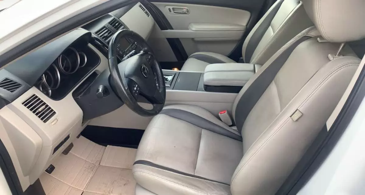 Mazda CX-9 - 2012