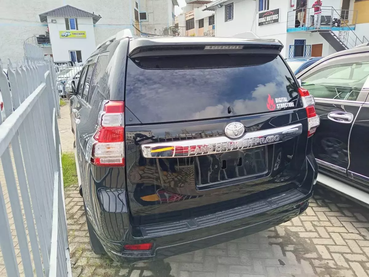 Toyota Landcruiser prado TX - 2016