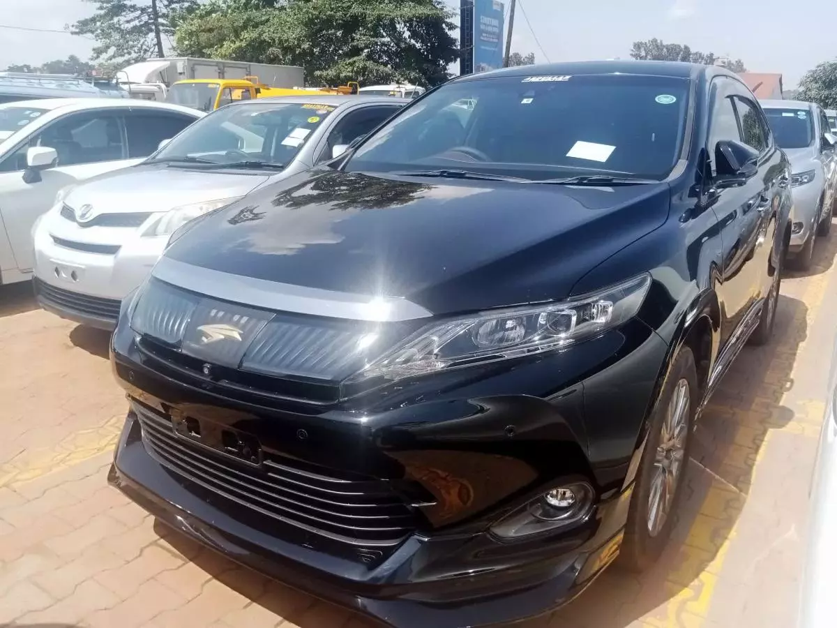 Toyota Harrier   - 2014