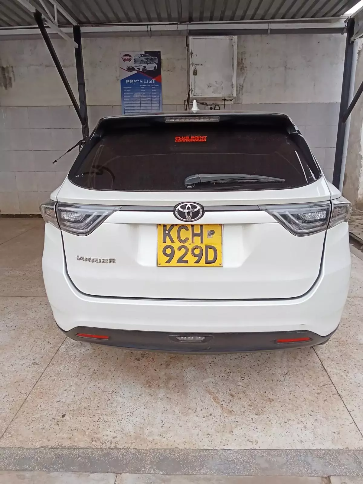 Toyota Harrier   - 2014