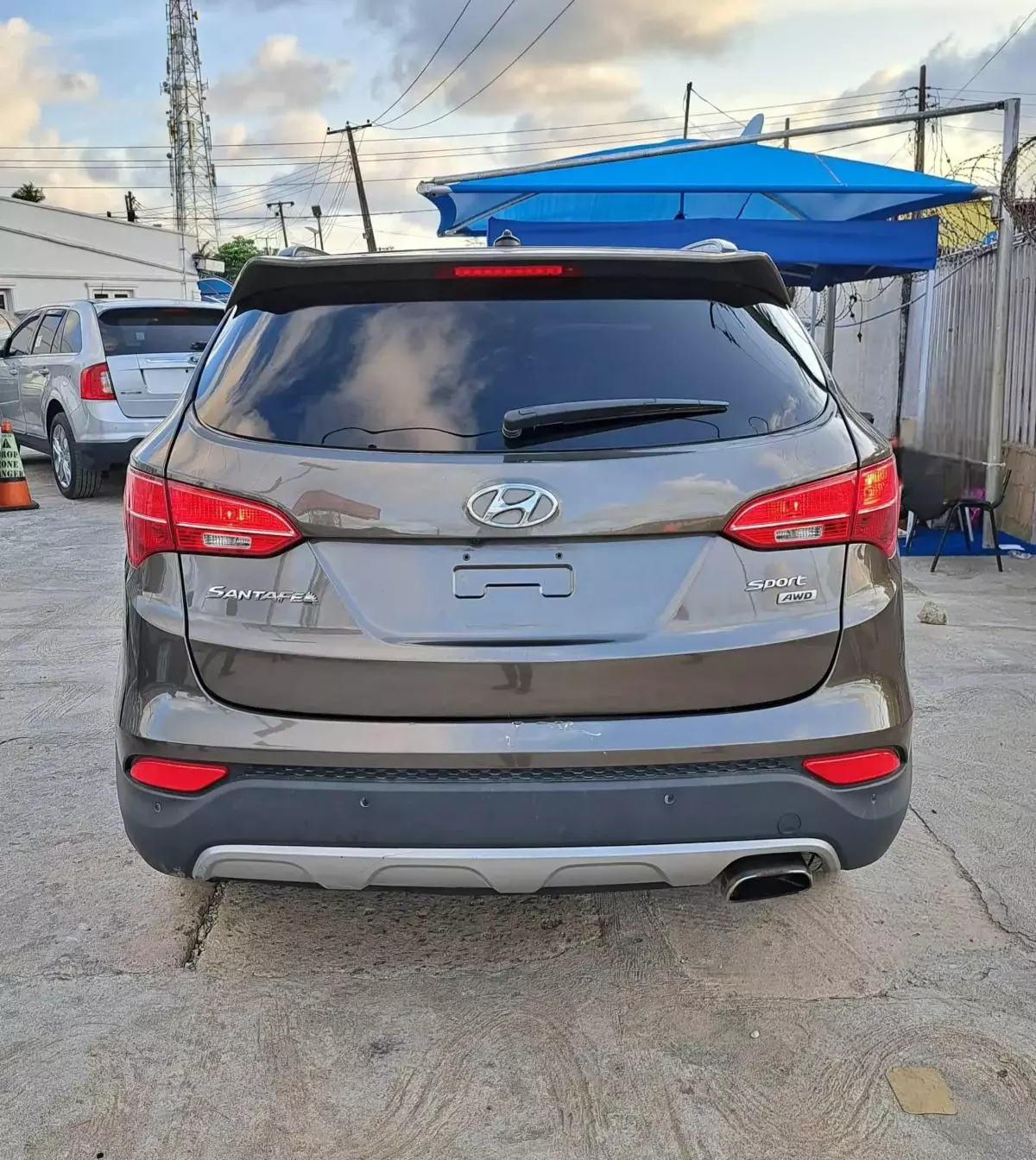 Hyundai Santa Fe   - 2014