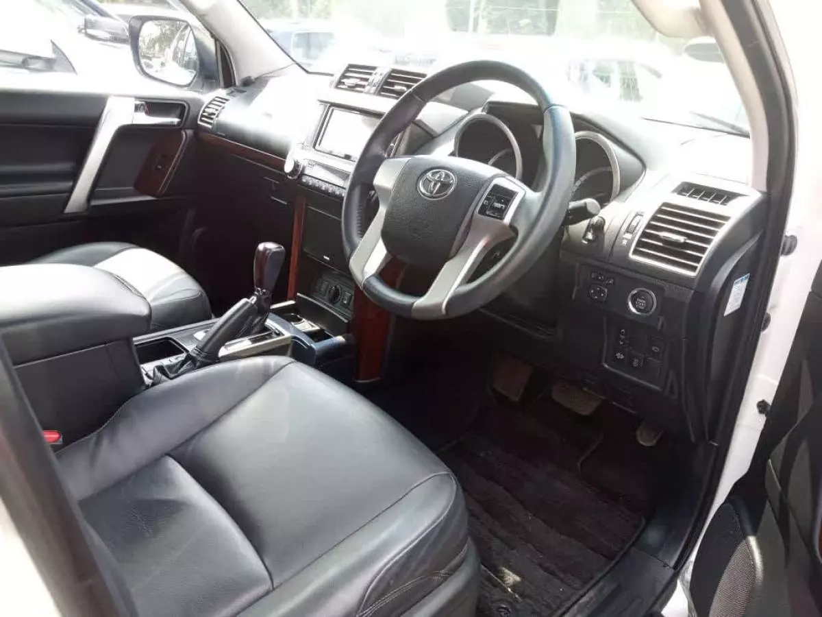 Toyota Landcruiser prado TX - 2015