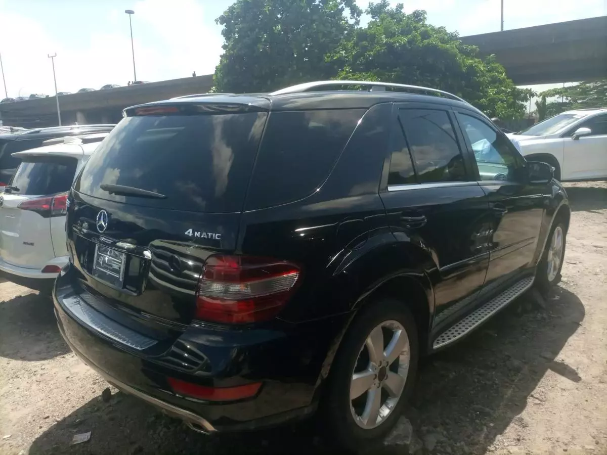 Mercedes-Benz ML 350   - 2009