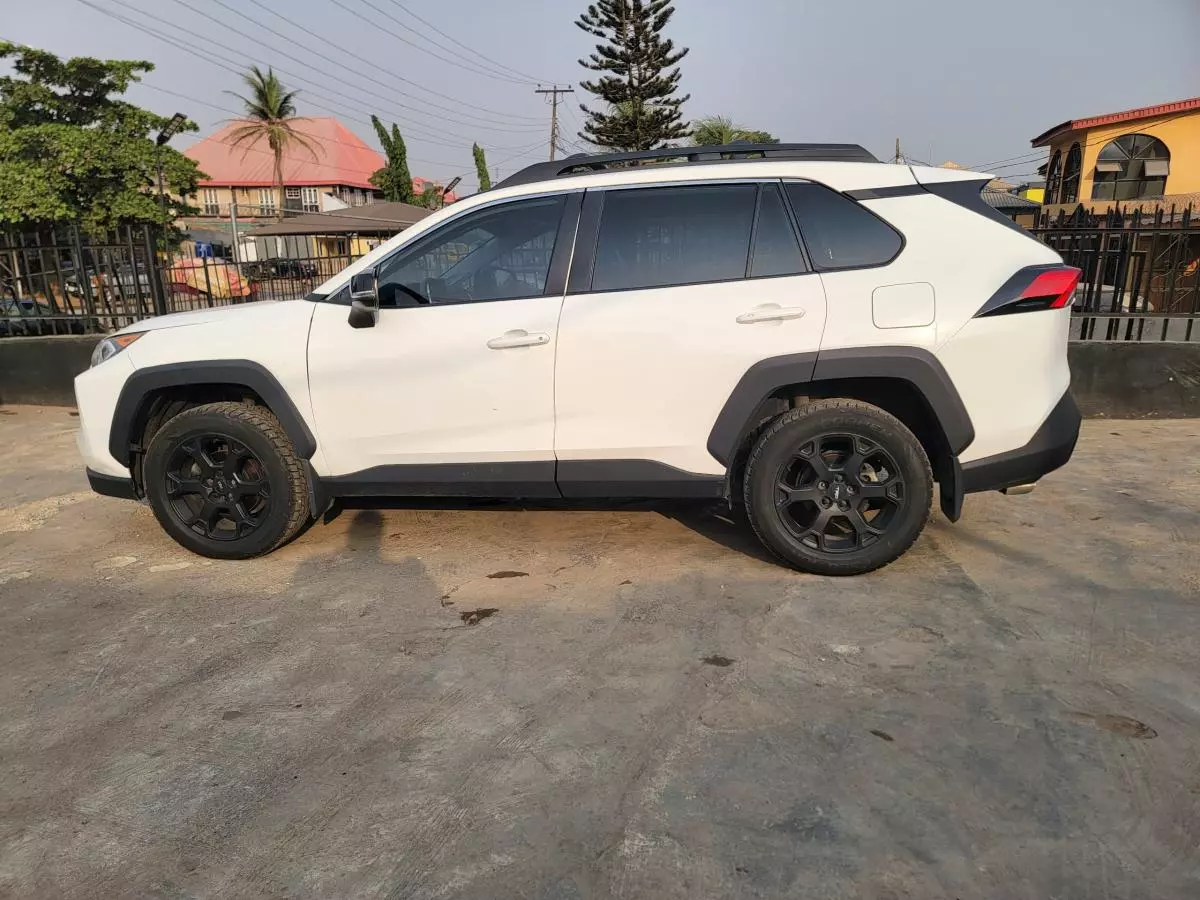 Toyota Rav4   - 2020