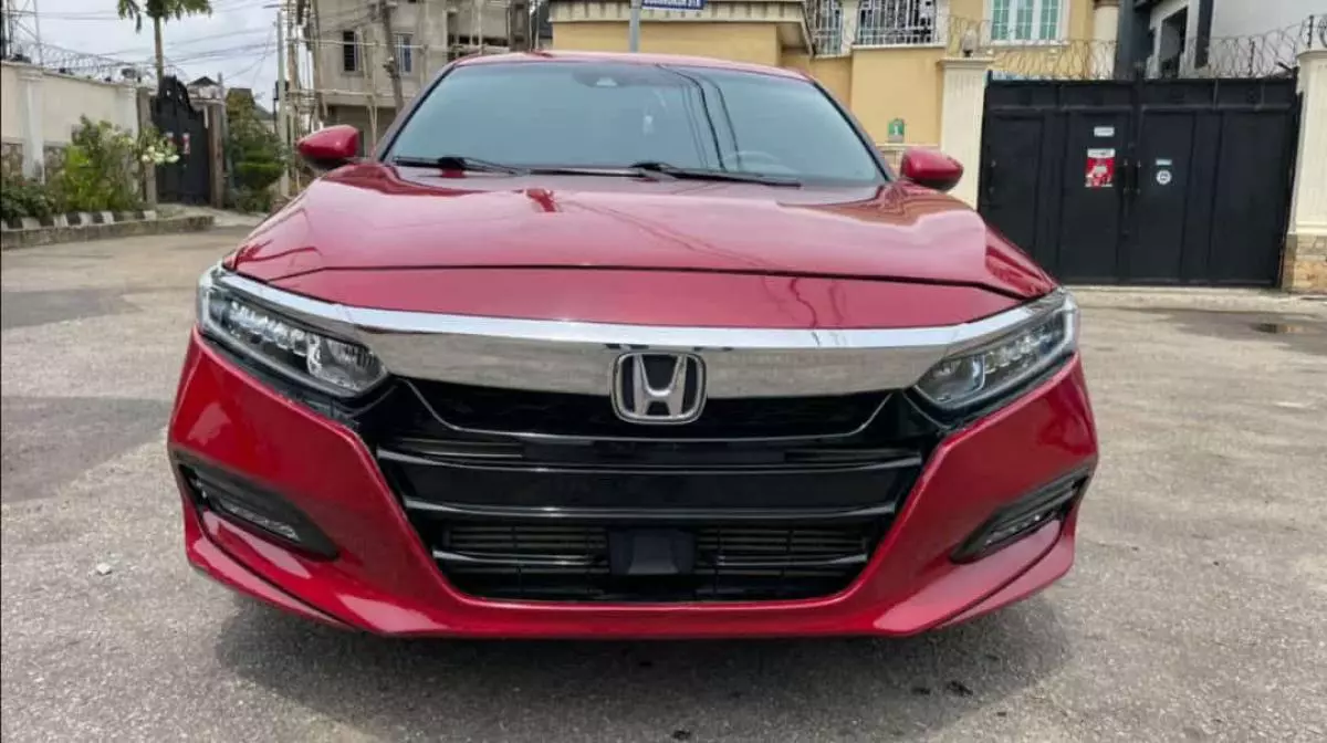 Honda Accord   - 2018