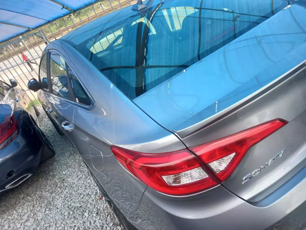 Hyundai Sonata - 2016
