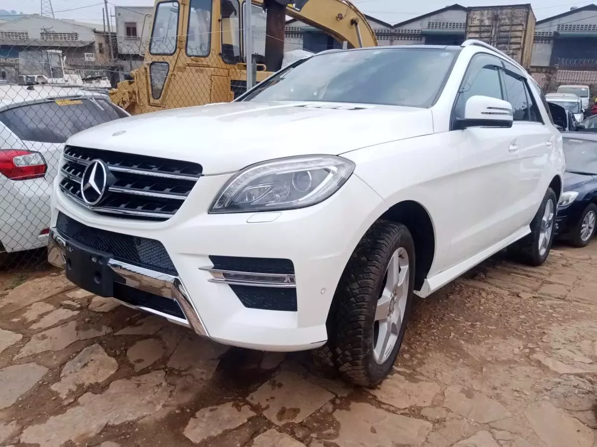 Mercedes-Benz ML 350   - 2012