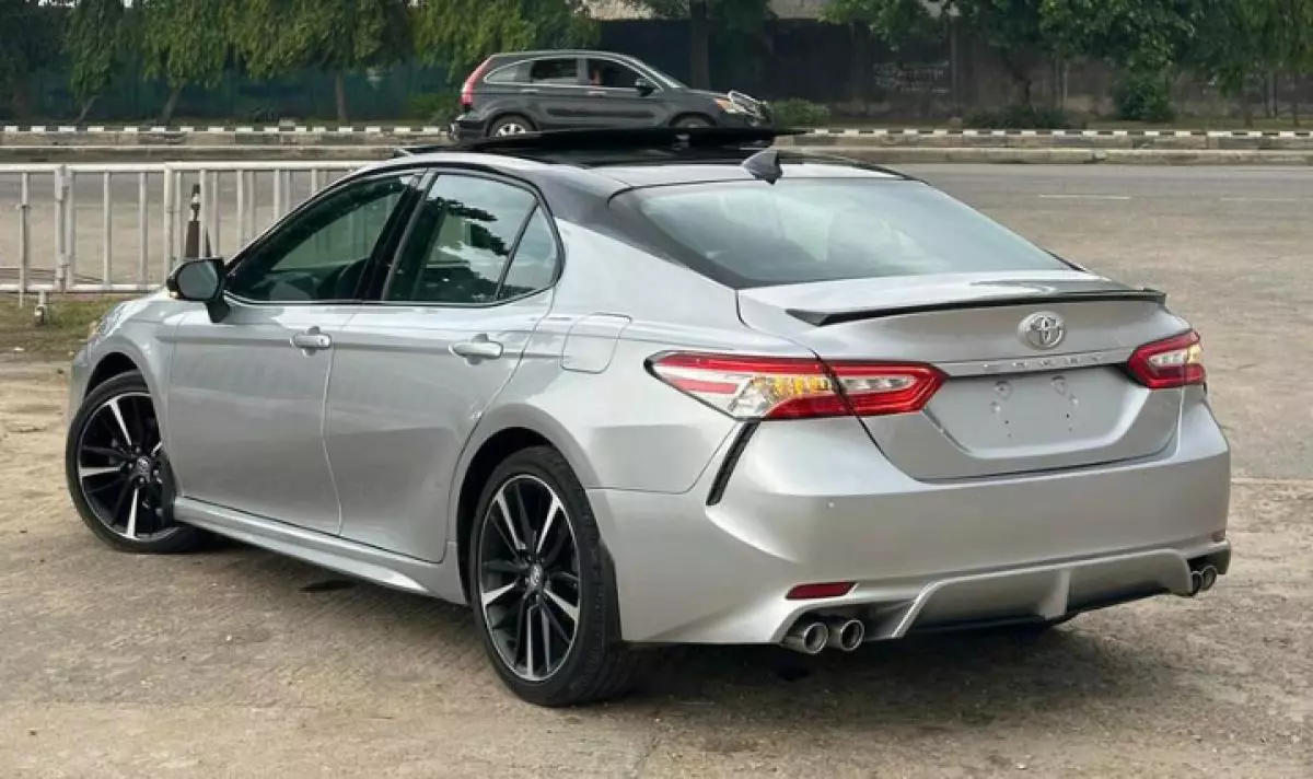 Toyota Camry   - 2020