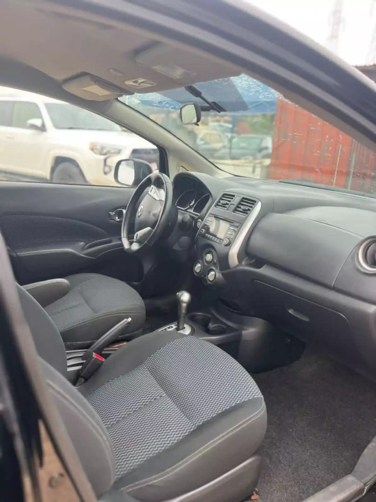 Nissan Versa   - 2016