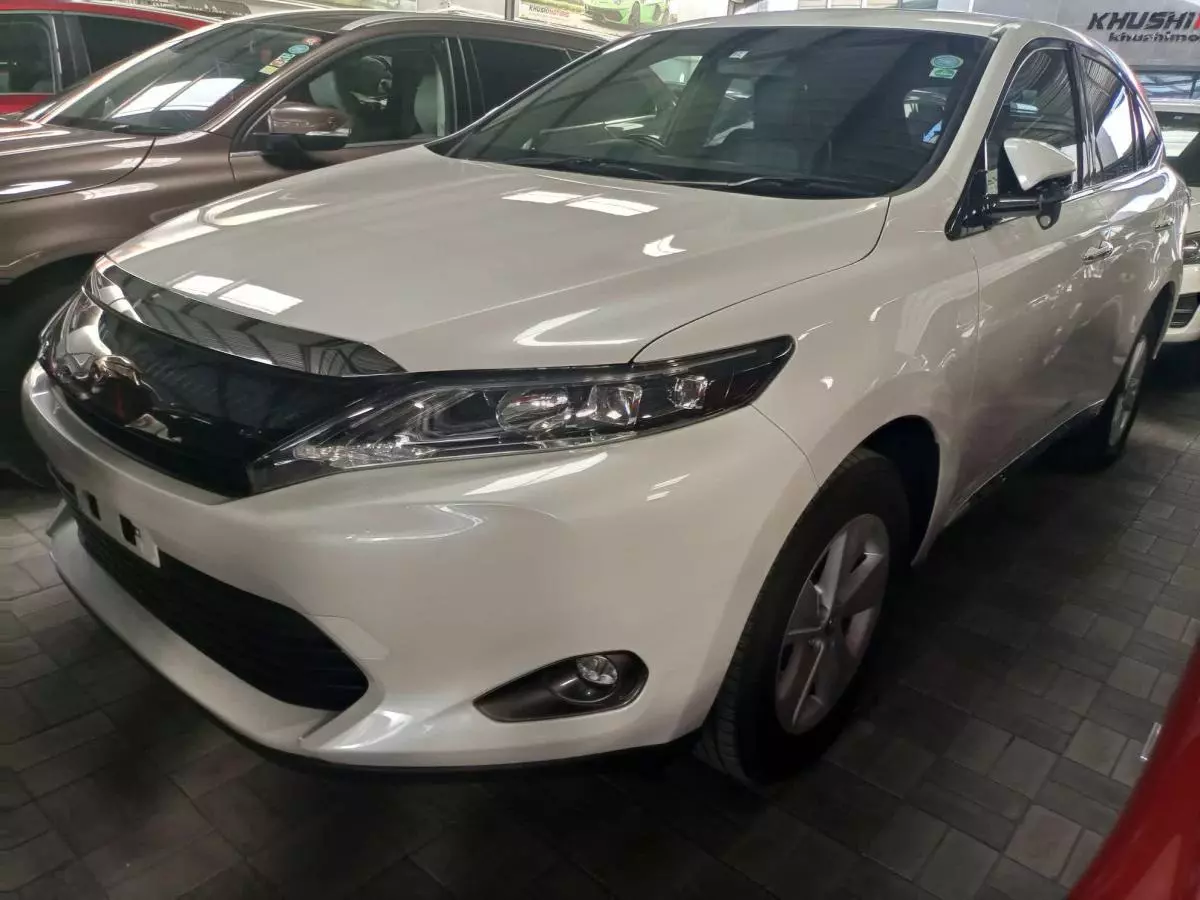 Toyota Harrier - 2016