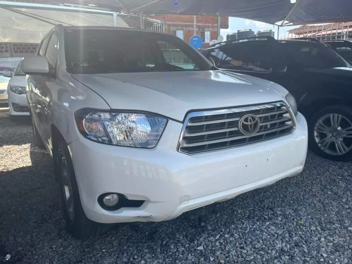 Toyota Highlander   - 2009