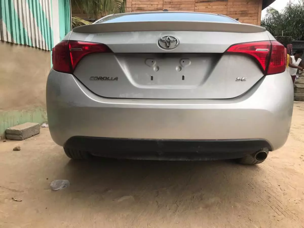 Toyota Corolla   - 2019