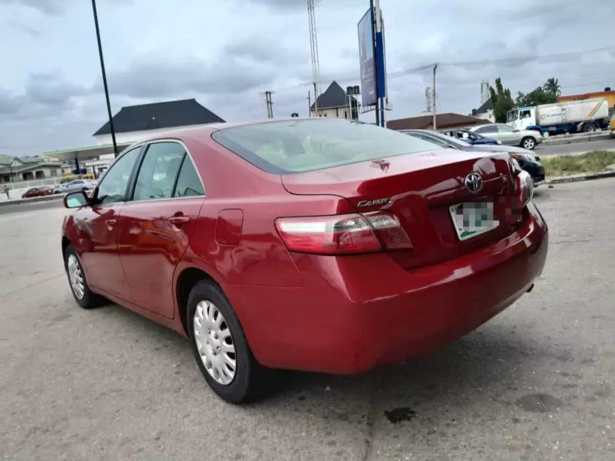 Toyota Camry   - 2007