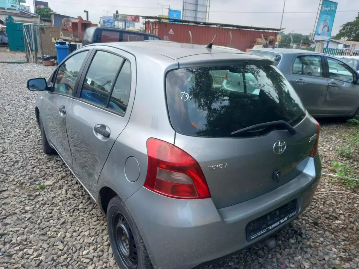 Toyota Yaris   - 2007