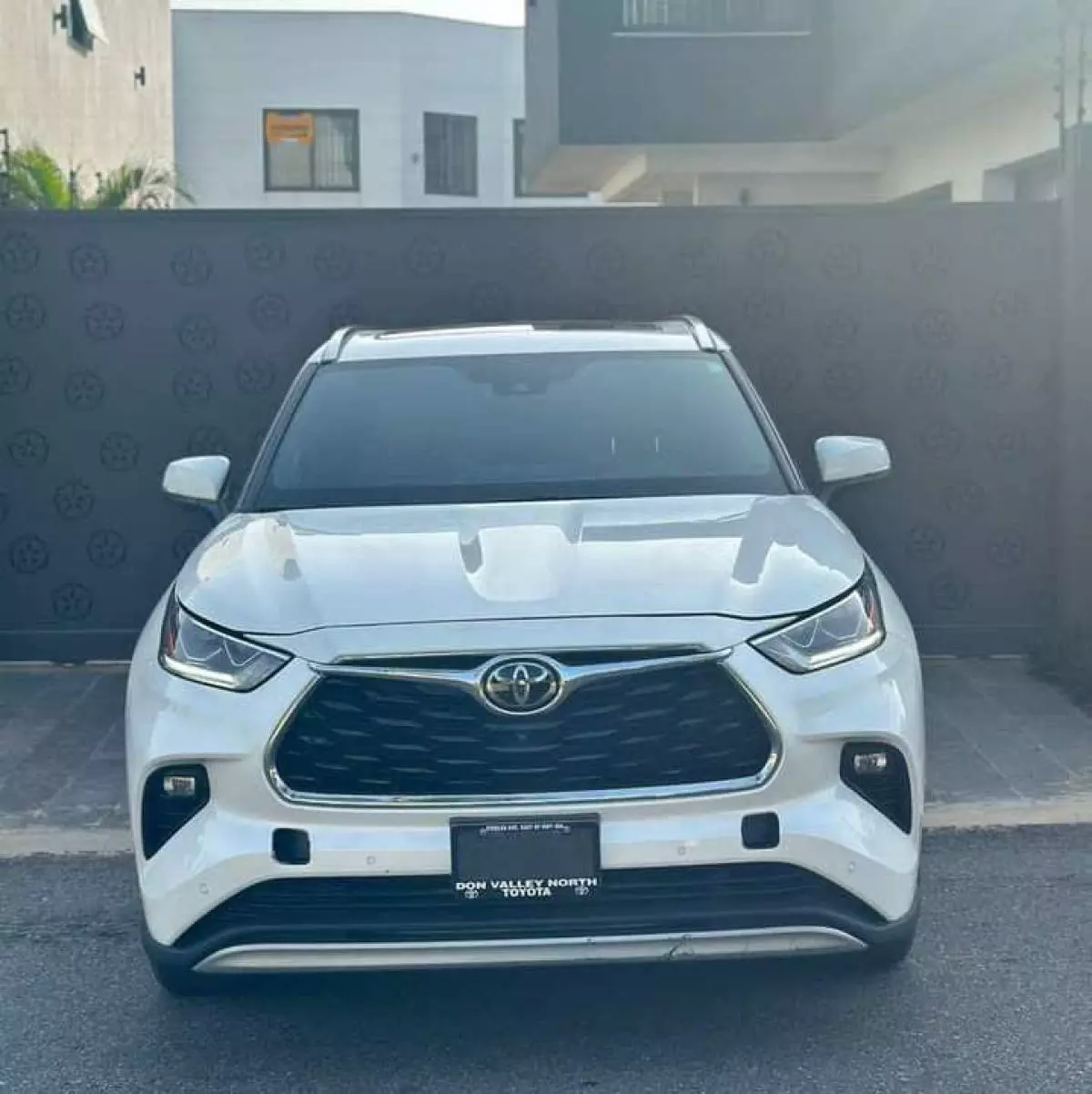 Toyota Highlander   - 2020