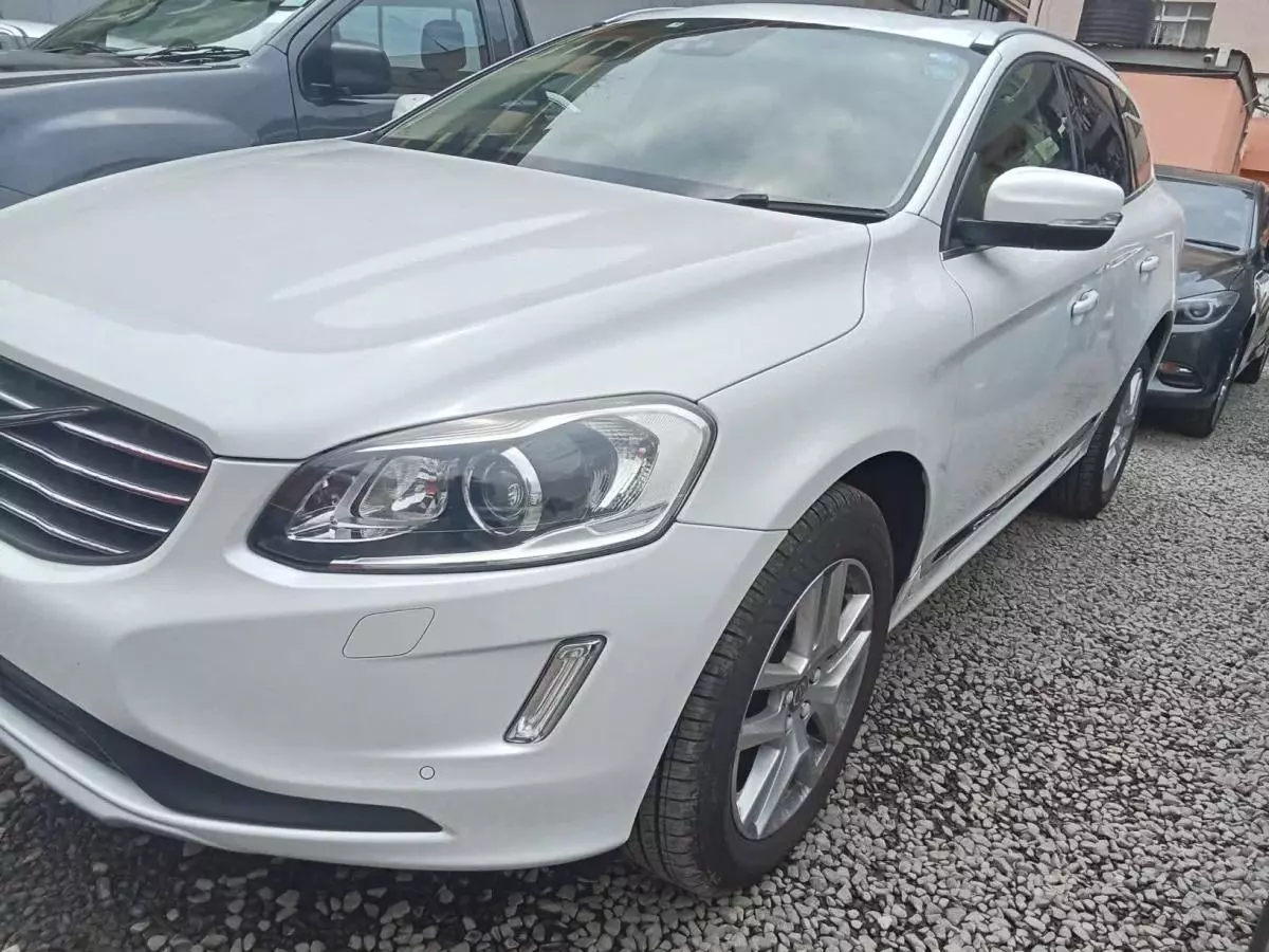 Volvo XC60   - 2017