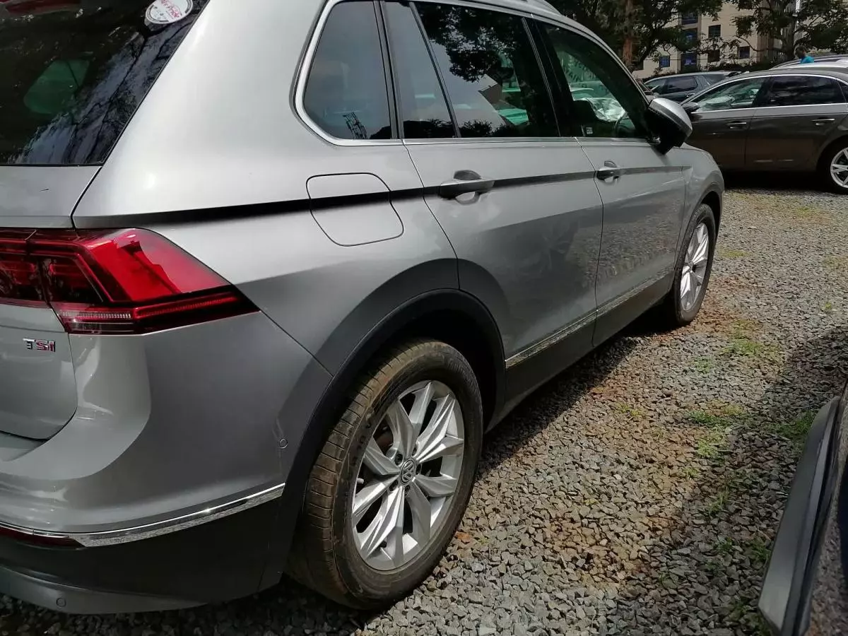 Volkswagen Tiguan - 2017