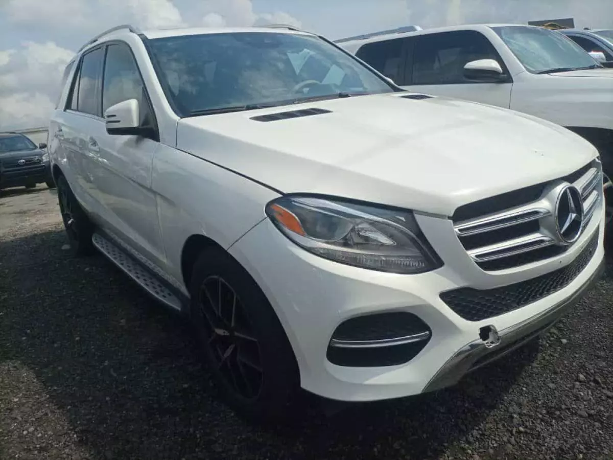 Mercedes-Benz GLE 350 - 2017