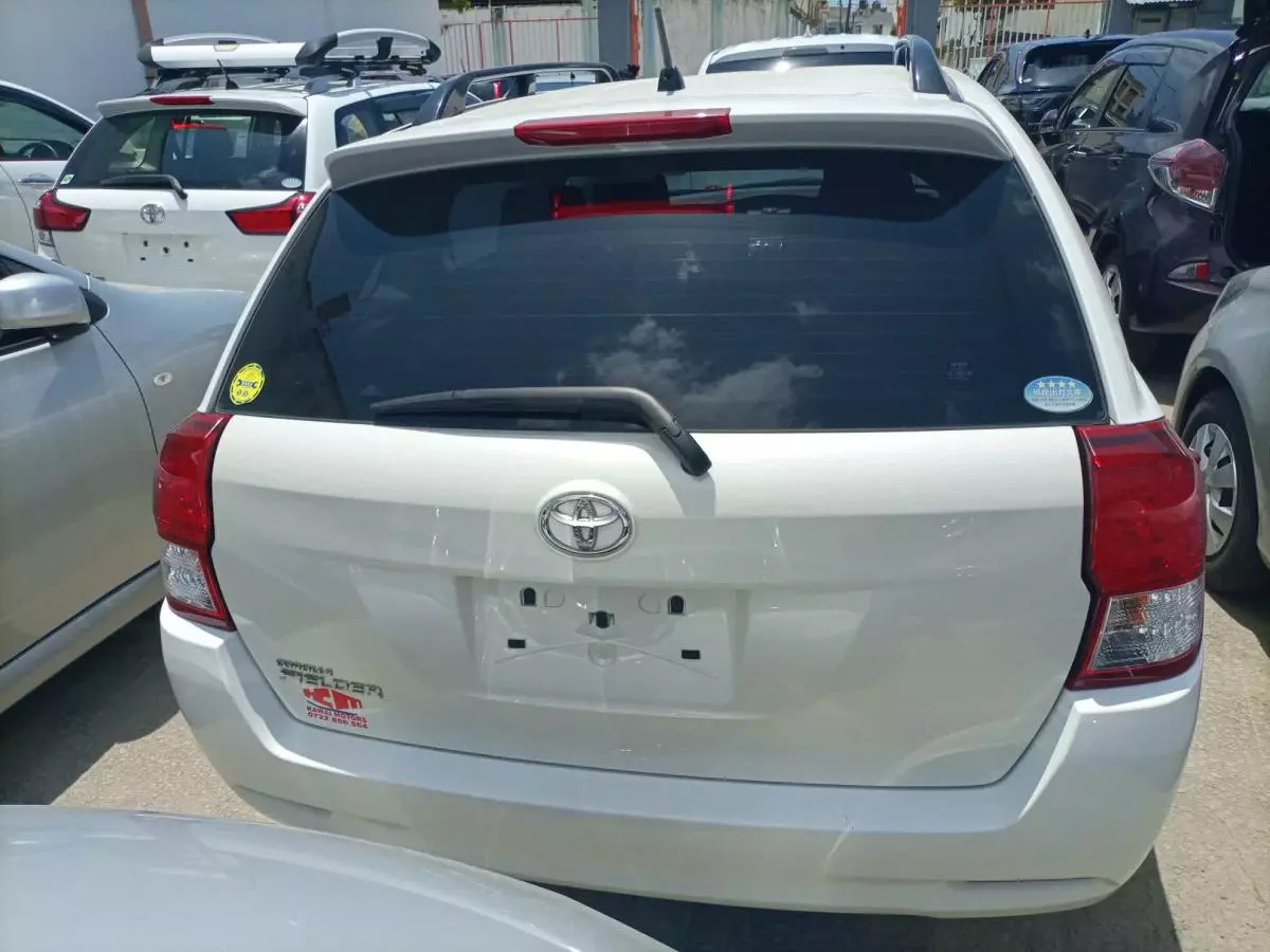Toyota Fielder  - 2015