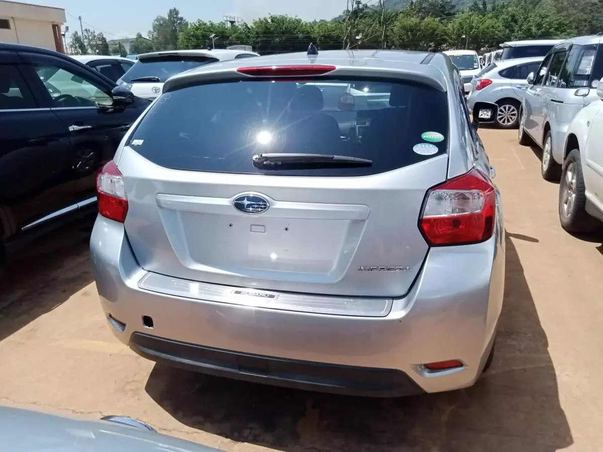 Subaru Impreza   - 2014