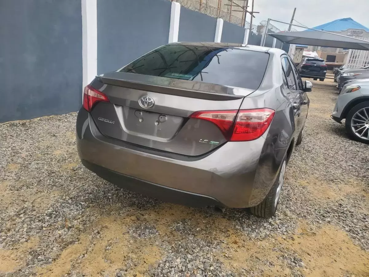 Toyota Corolla   - 2018