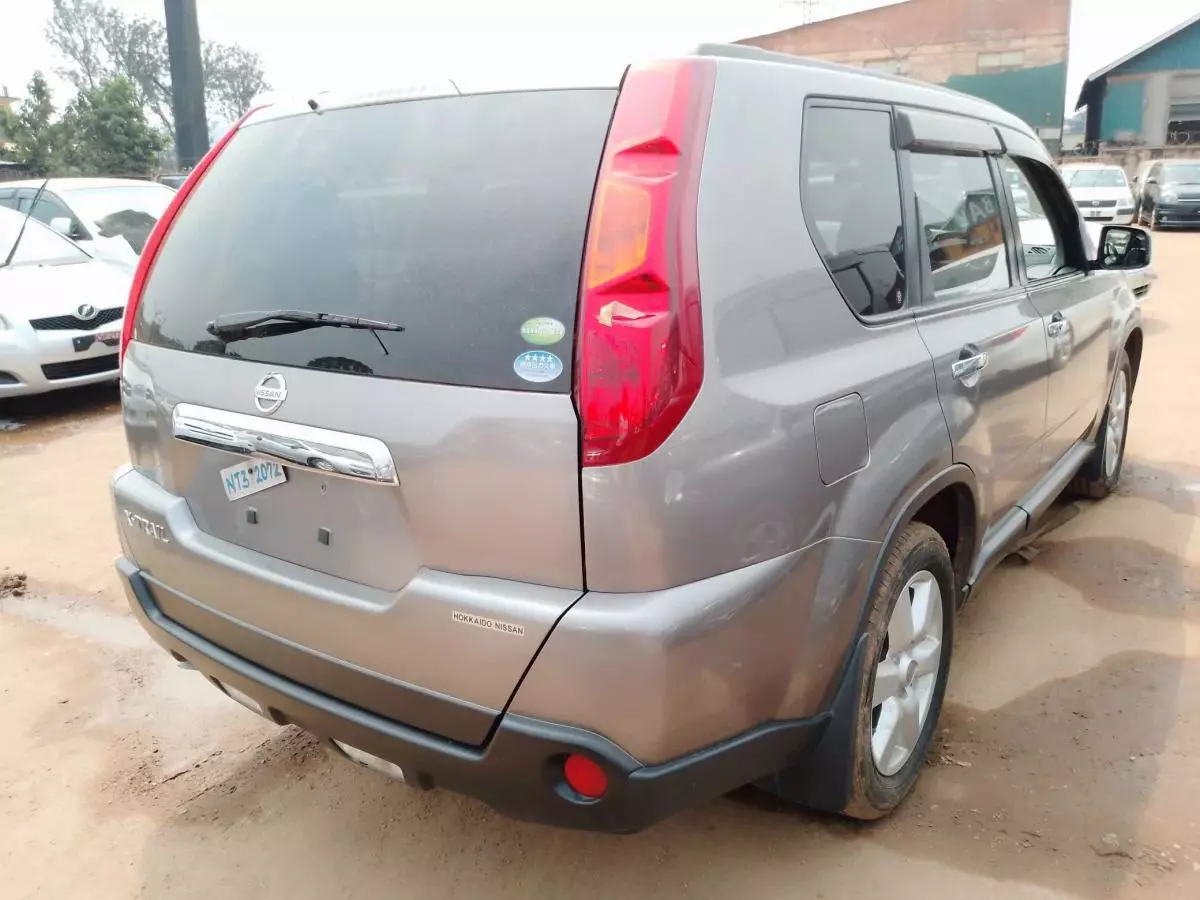 Nissan X- trail   - 2010