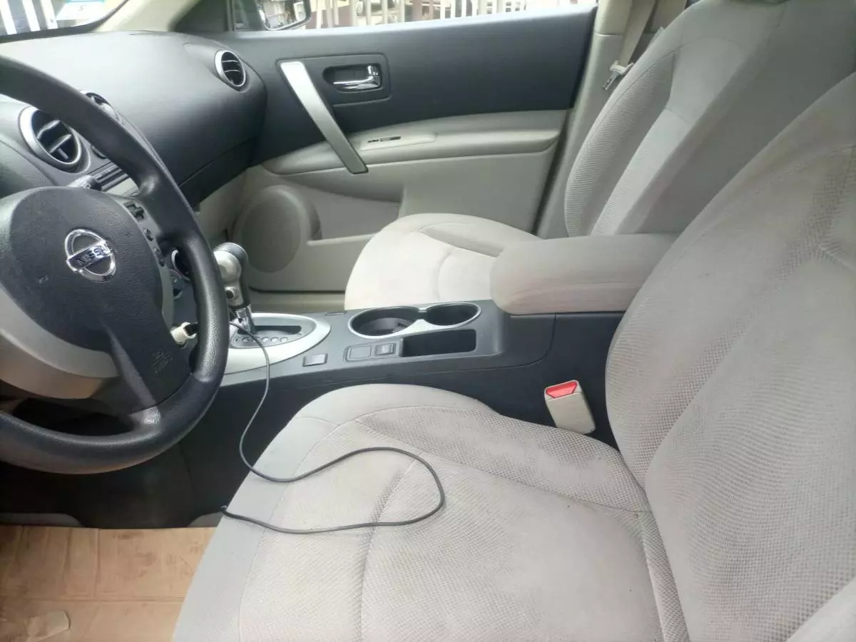 Nissan Rogue - 2013