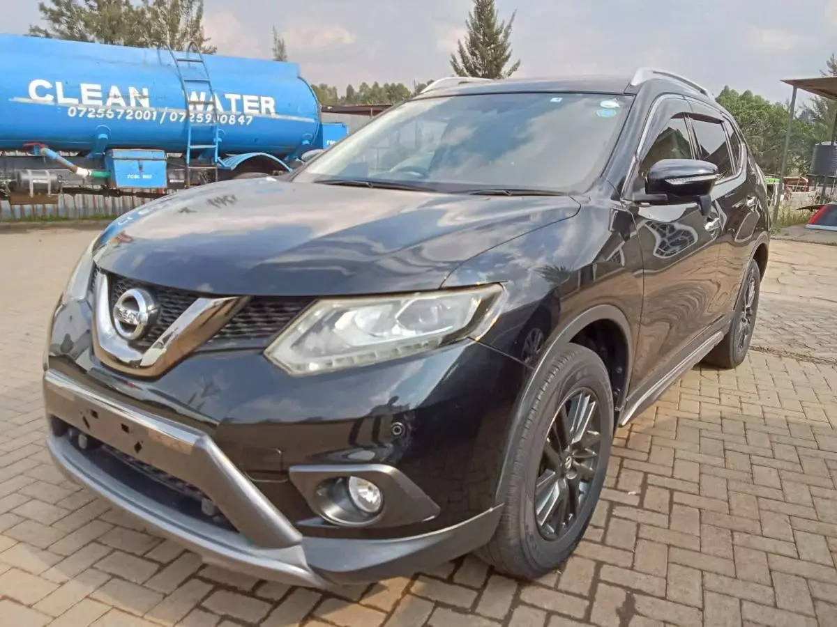 Nissan X-Trail   - 2017