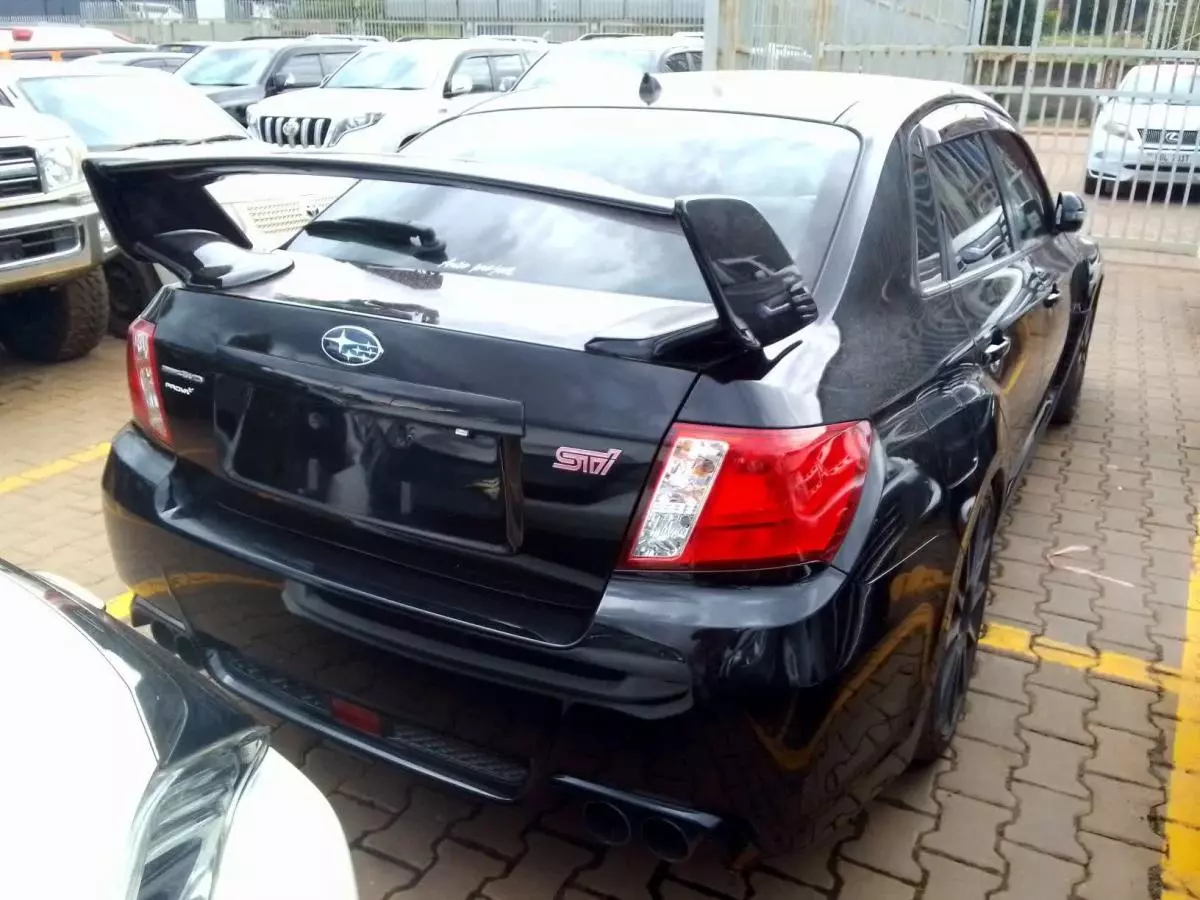 Subaru Legacy - 2011