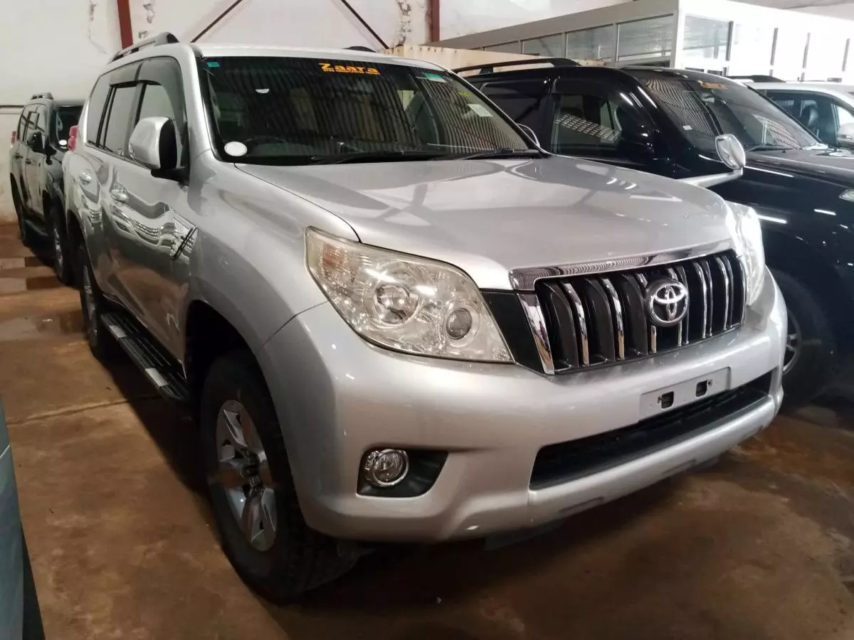 Toyota Landcruiser Prado   - 2010