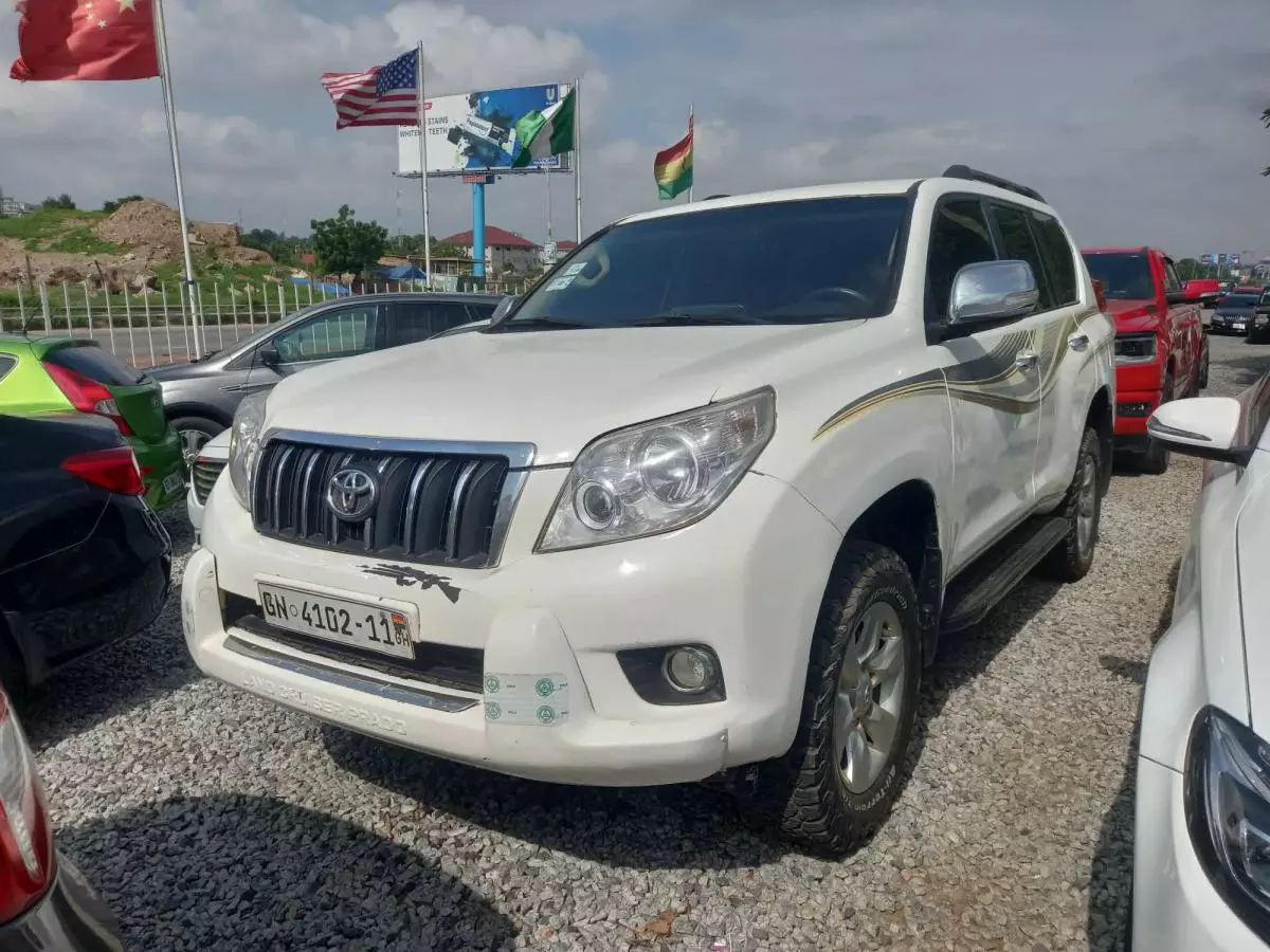 Toyota Landcruiser Prado   - 2011