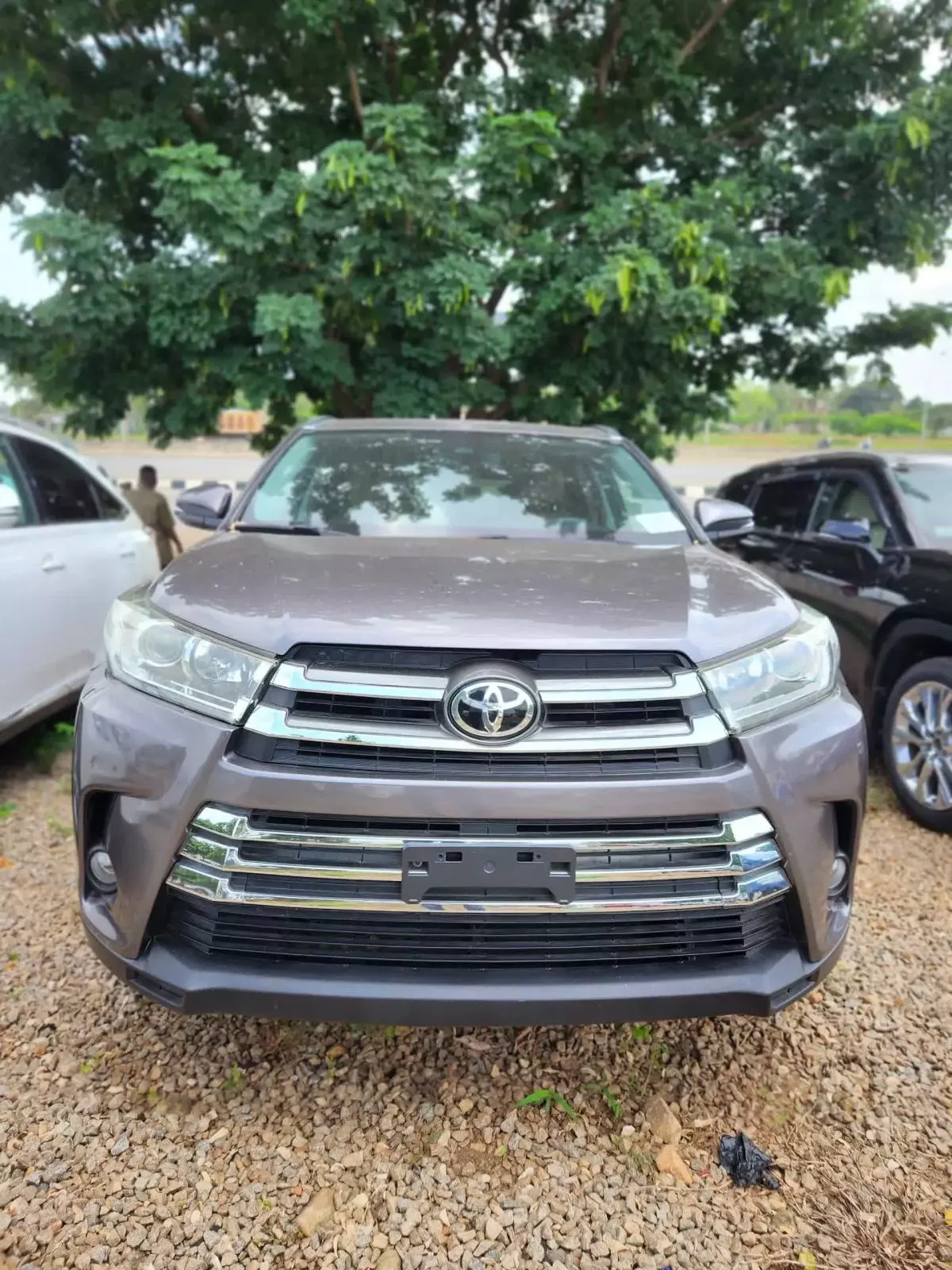 Toyota Highlander   - 2017