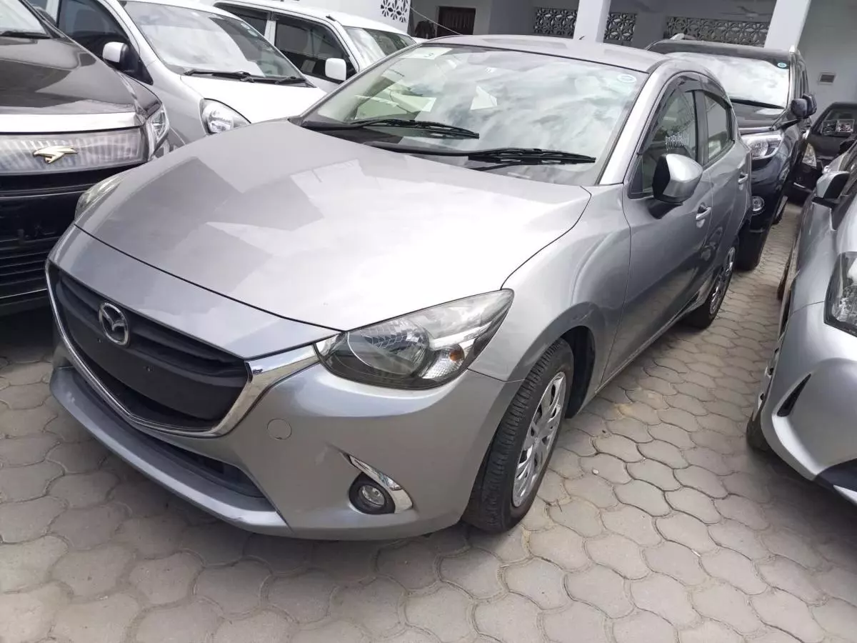 Mazda Demio - 2015