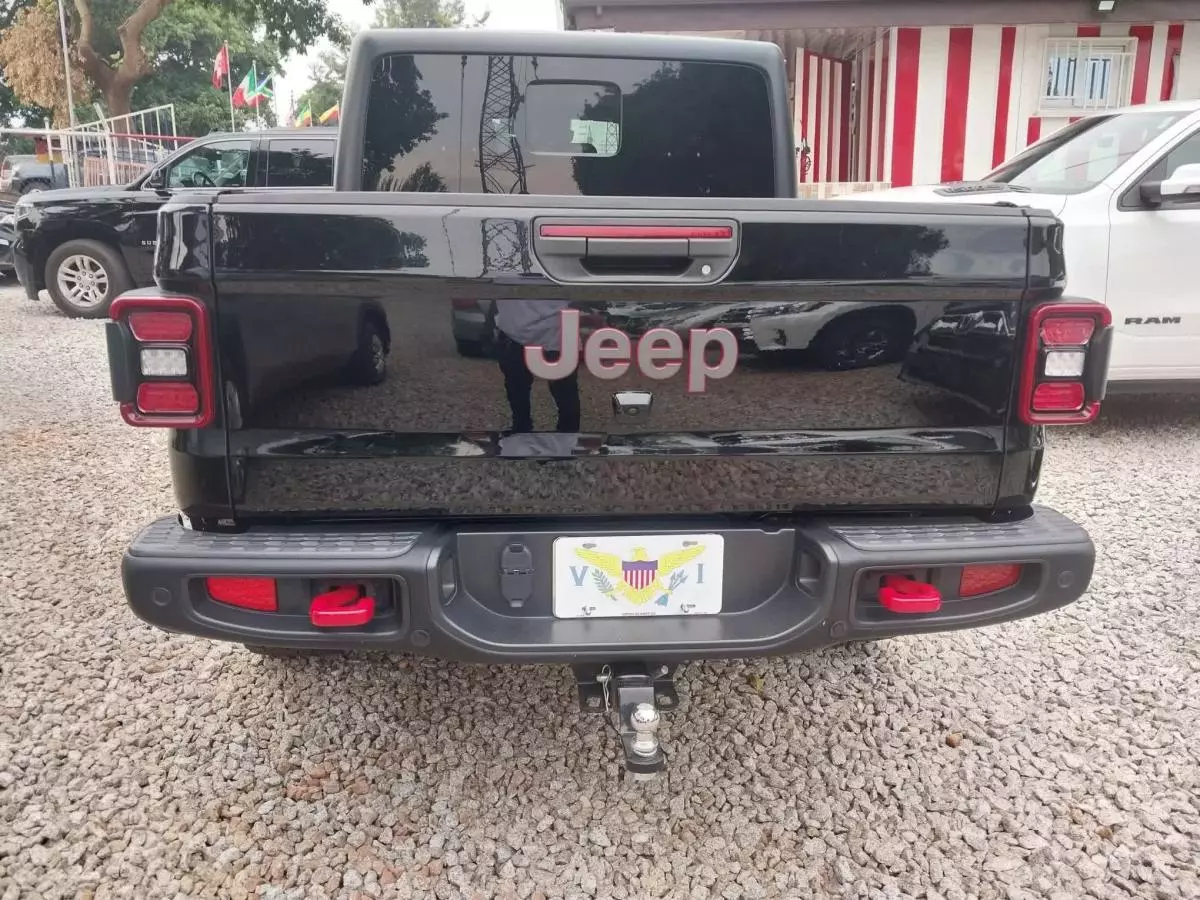 Jeep Gladiator   - 2021