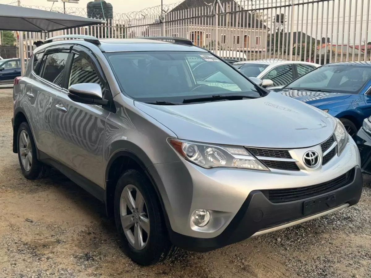 Toyota RAV 4   - 2013