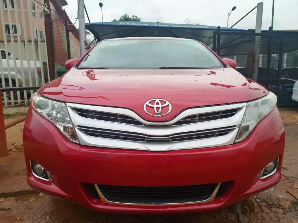 Toyota Venza   - 2010