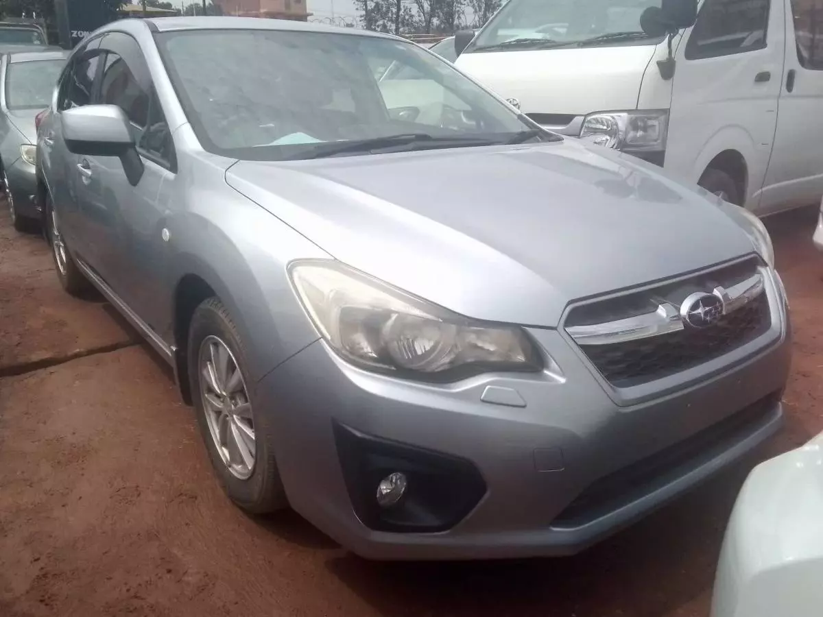 Subaru Impreza   - 2014