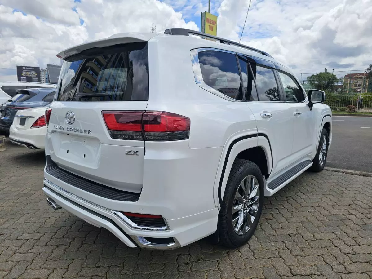 Toyota Land Cruiser Prado   - 2021