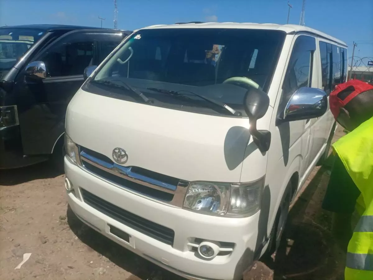 Toyota Hiace   - 2006