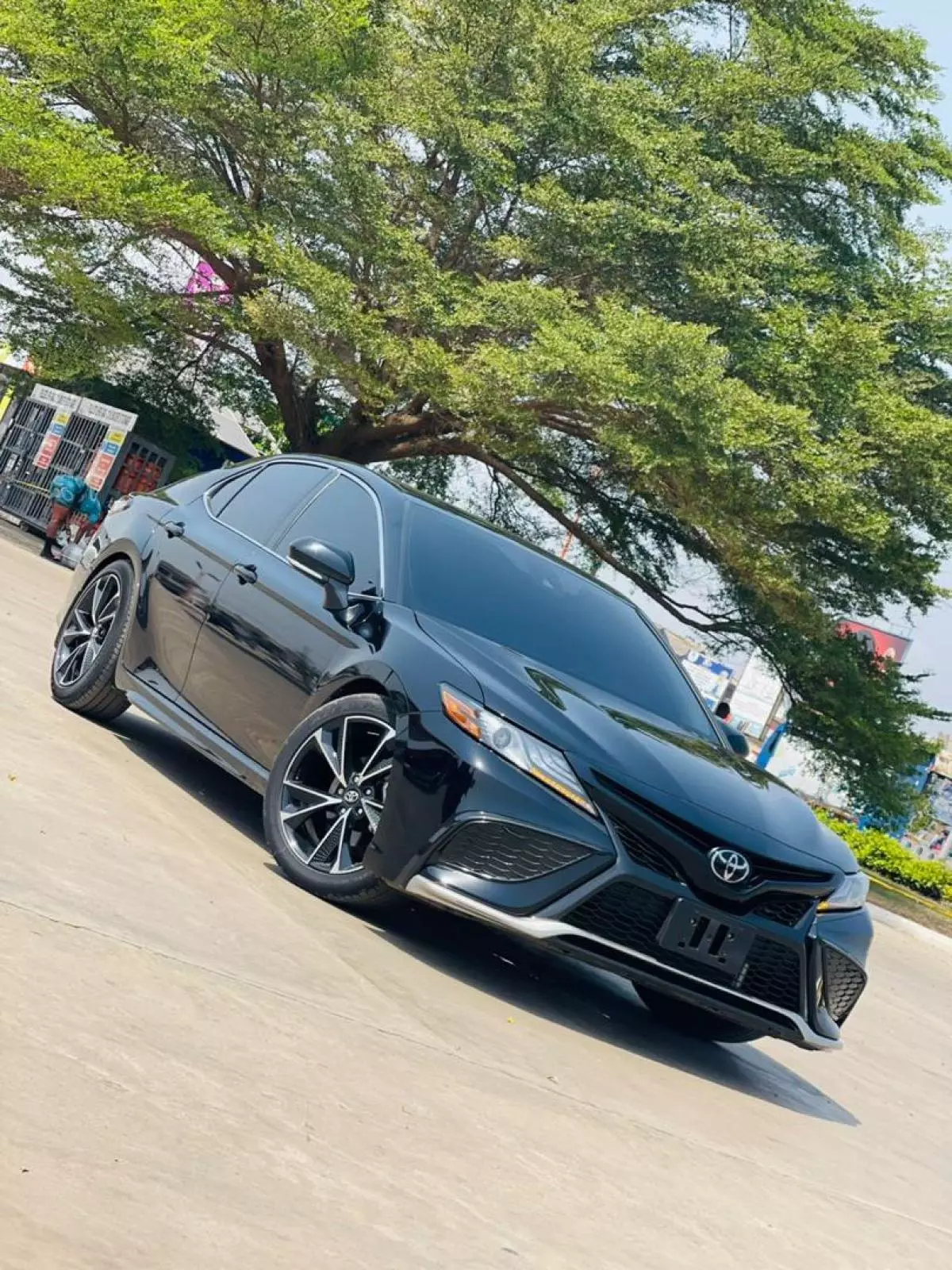 Toyota Camry   - 2024